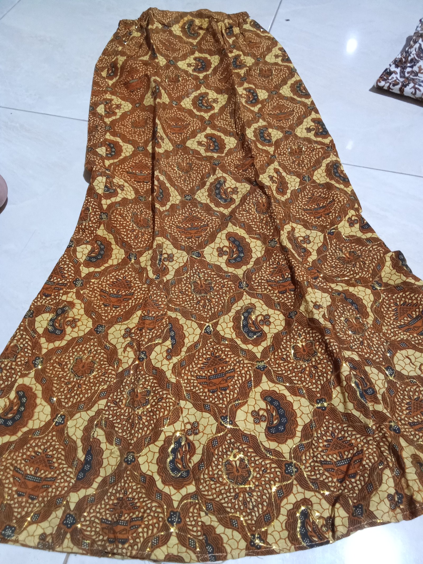 Model A batik