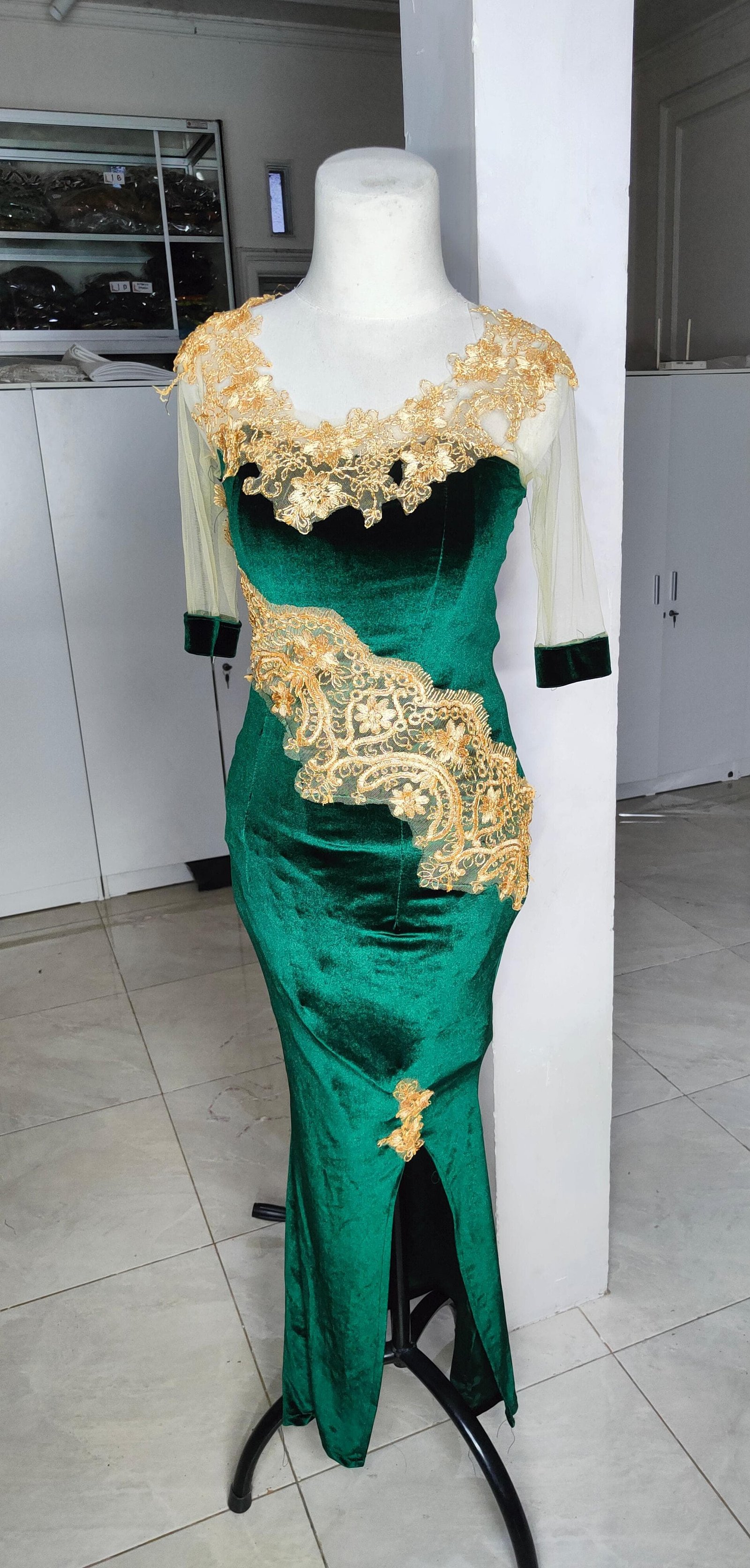 Dress bludru