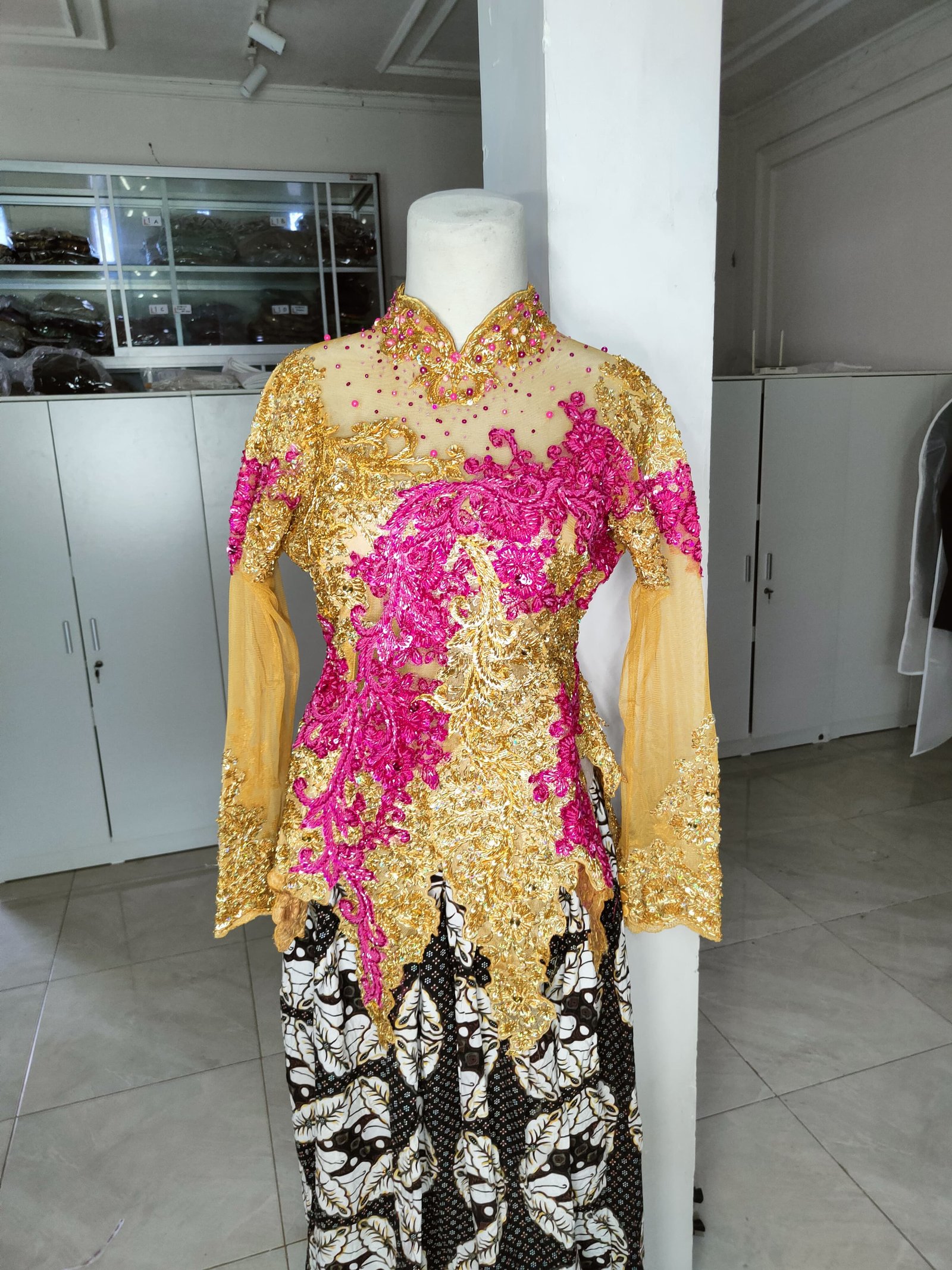 Gold pink